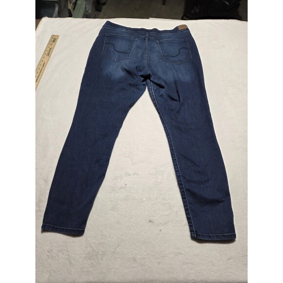 Signature by Levi's Shaping Pull-On Super Skinny Jeans Women's 18 W34 High Rise - Picture 2 of 11